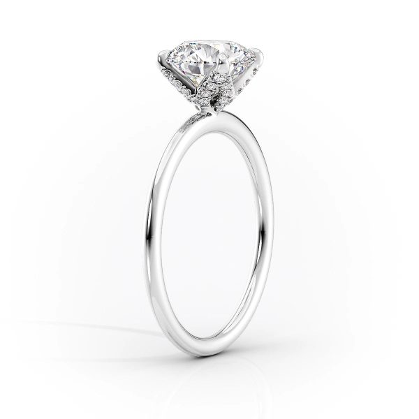 The Petal Kamellie Set With A 3.5 Carat Princess Moissanite Hot on Sale